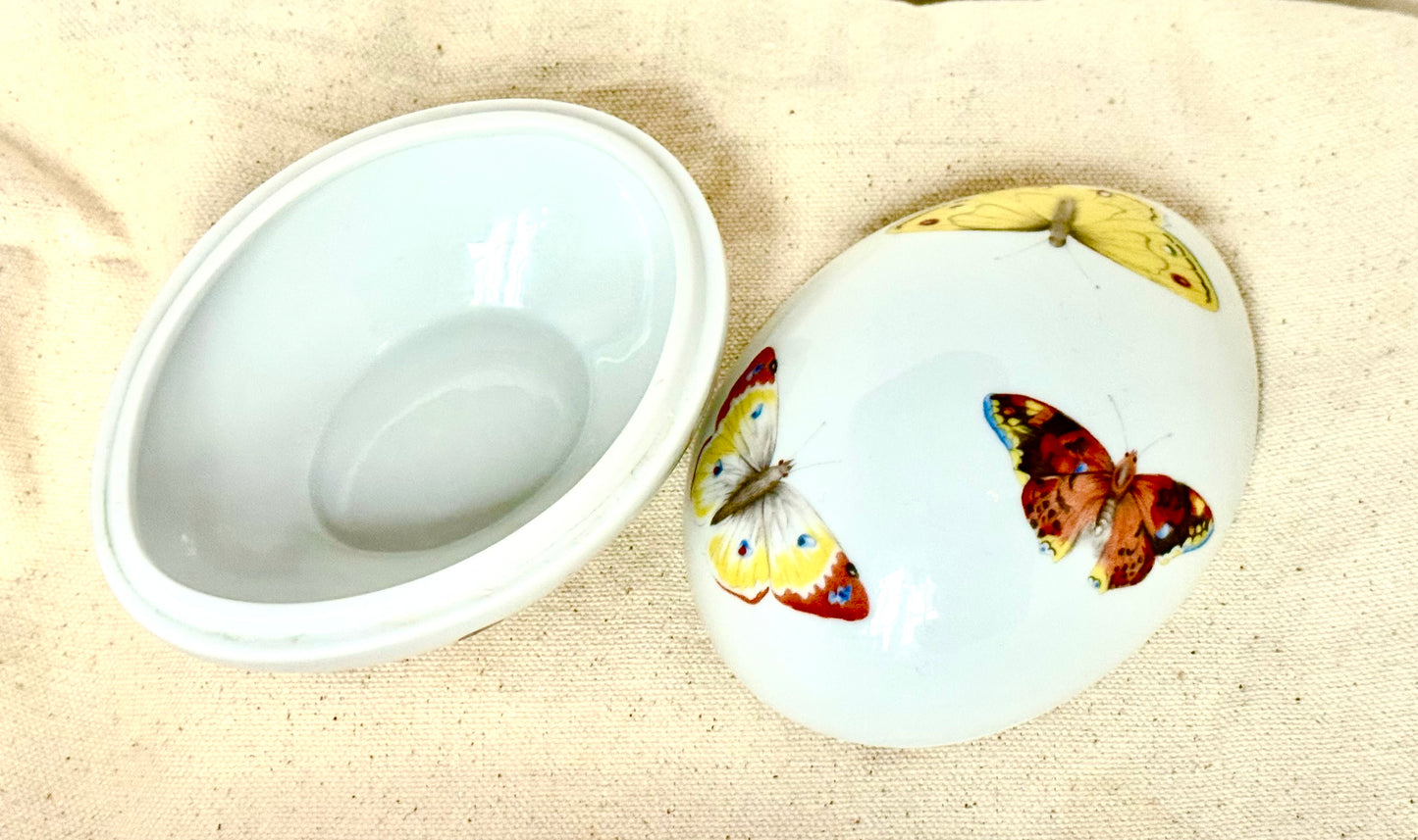 Limoges France Porcelain Egg Trinket Box — Naturalistic Butterfly Motif, Very Good Condition