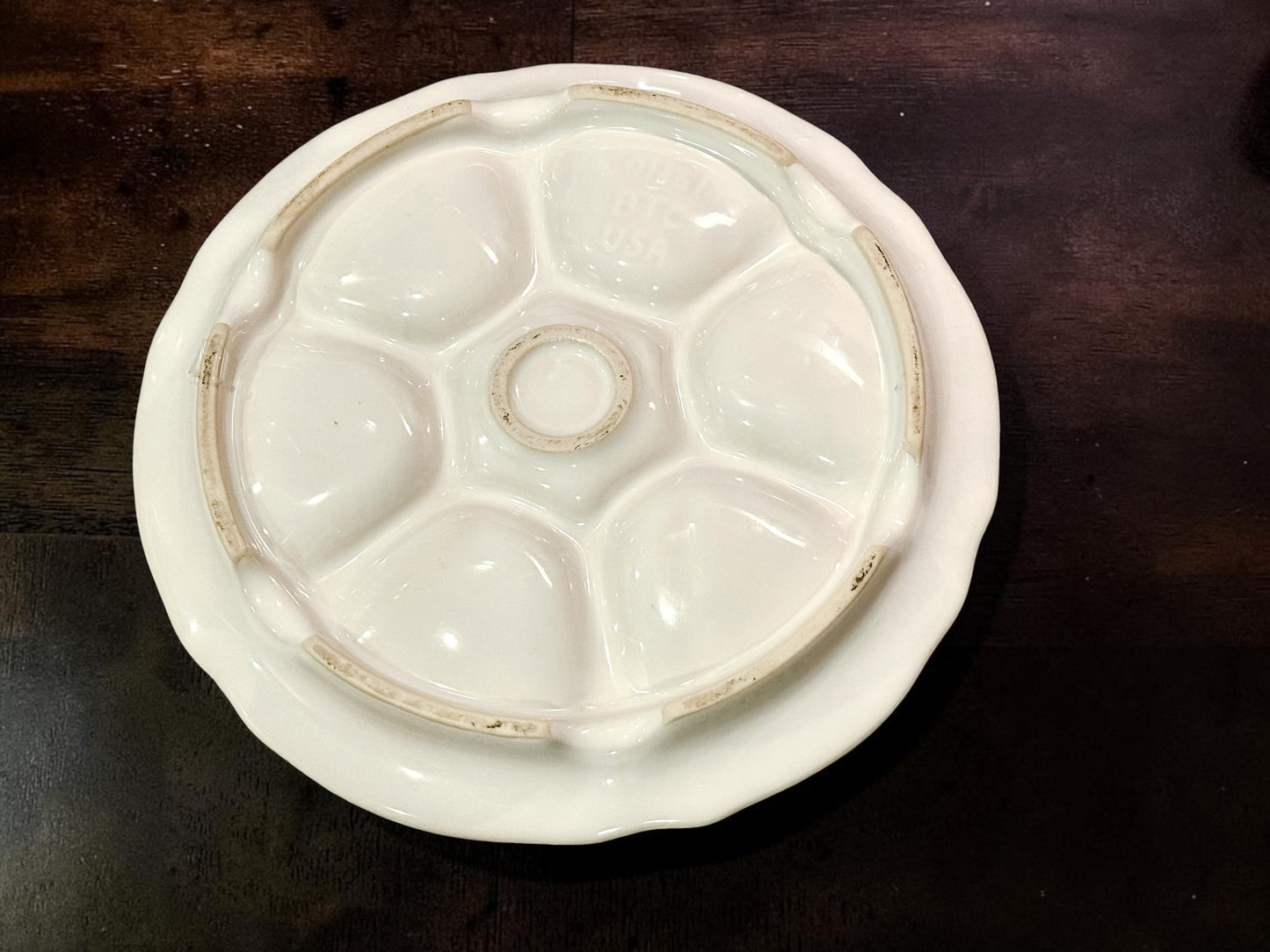 Large White Ceramic Oyster Plate | 6-Well | 10.25" Diameter | Coastal Serveware