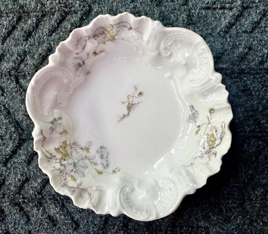 A. Lanternier Limoges Porcelain Scalloped Bowl with Delicate Floral Design, 6"