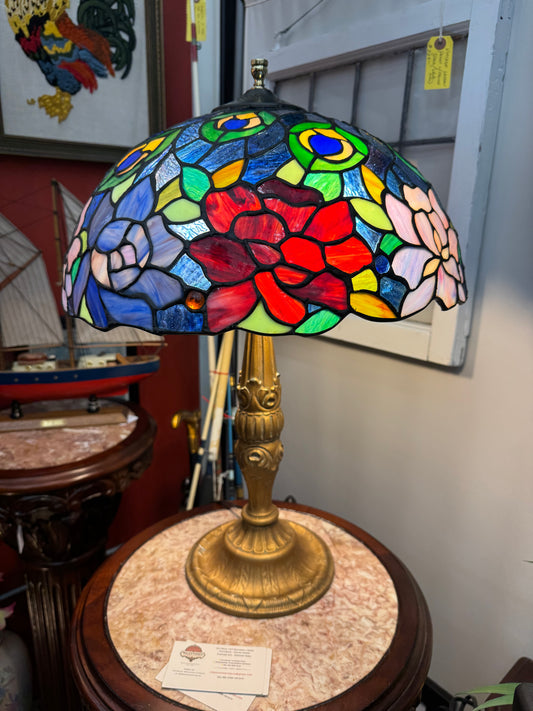 Tiffany-Style Stained Glass Floral Table Lamp
