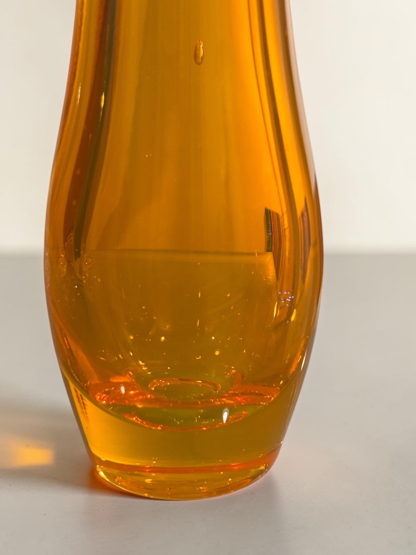 Vintage Amber Art Glass Hourglass Vase — 10"H MCM Blenko-Style Tangerine, Sculptural Statement Piece