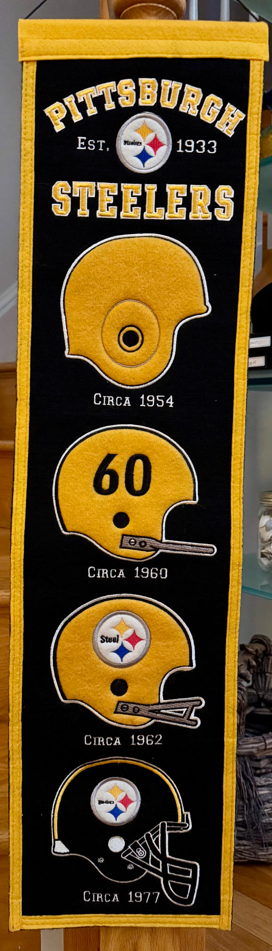 Pittsburgh Steelers Helmet Heritage Flag