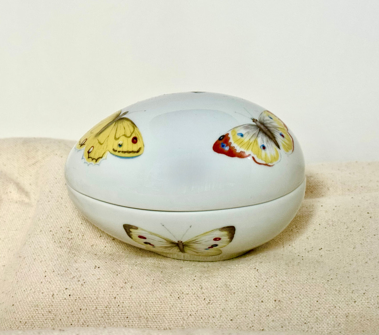 Limoges France Porcelain Egg Trinket Box — Naturalistic Butterfly Motif, Very Good Condition