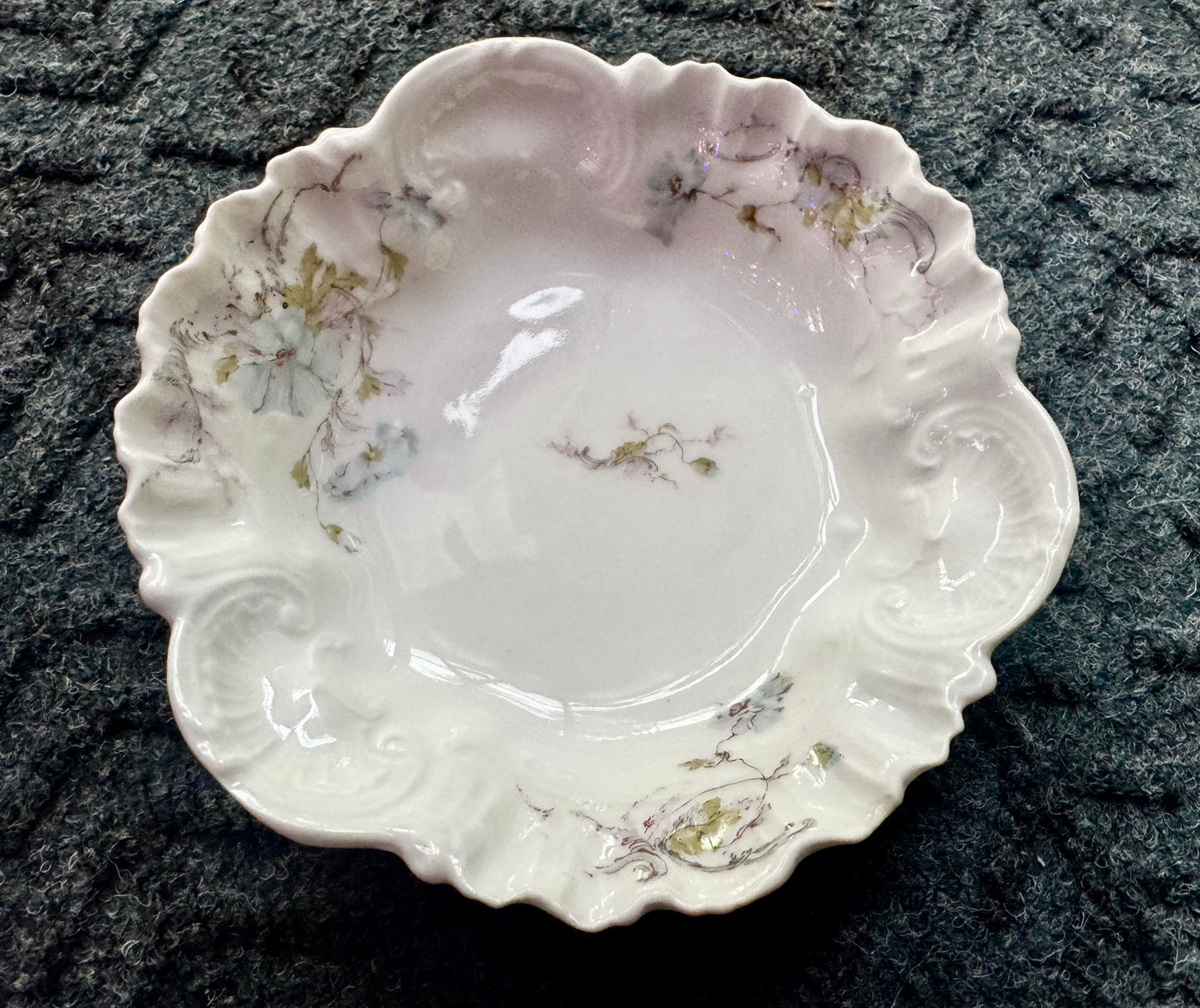 A. Lanternier Limoges Porcelain Scalloped Bowl with Delicate Floral Design, 6"