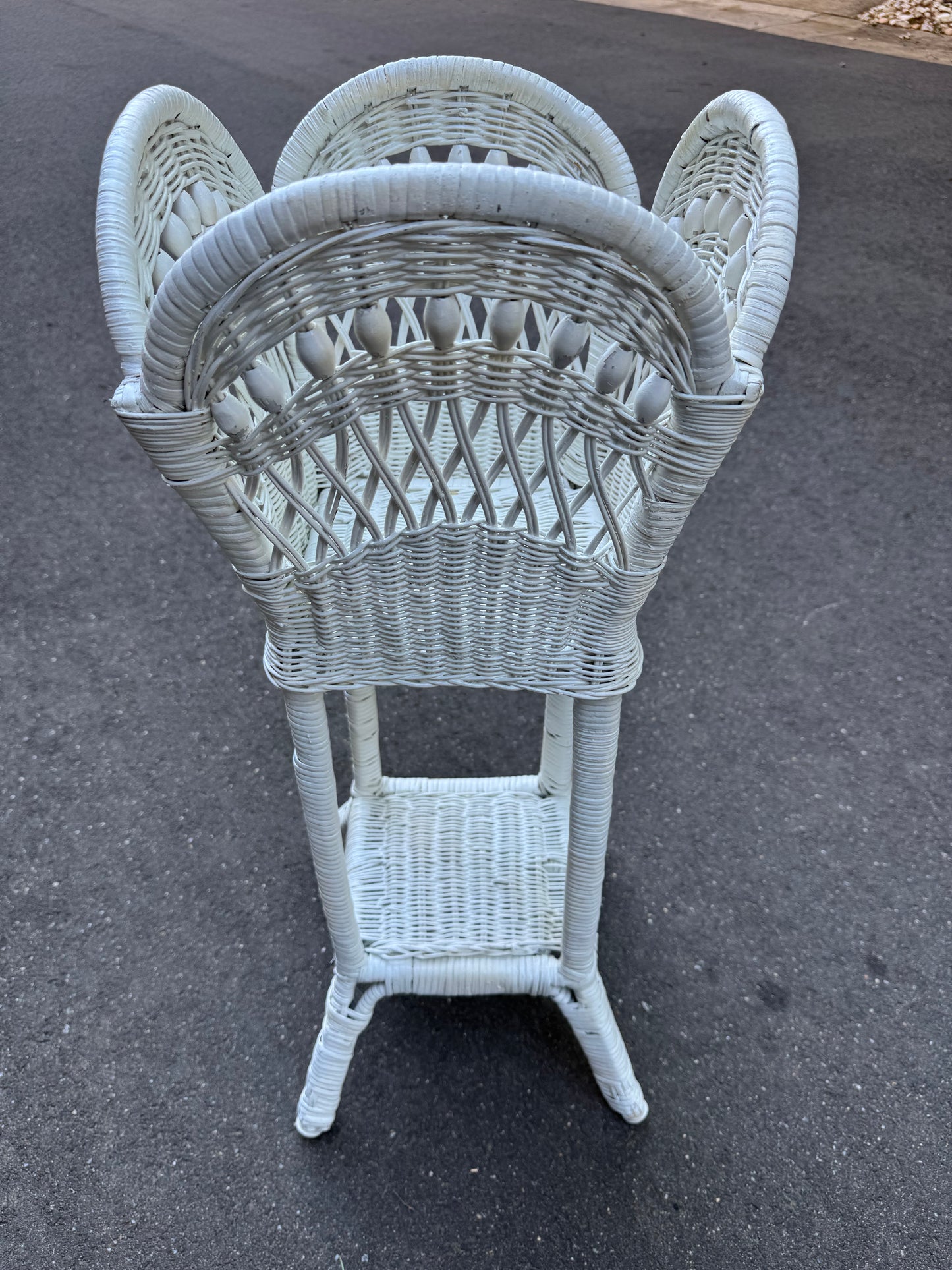 Vintage White Wicker Plant Stand
