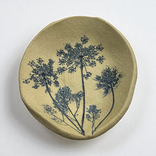 Oval Ceramic Decorative Dish/Wall Hanging W/ Pressed Queen Ann's Lace